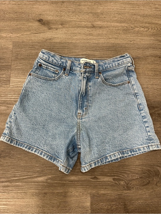 Abercrombie & Fitch Pants - Abercrombie & Fitch dad shorts
